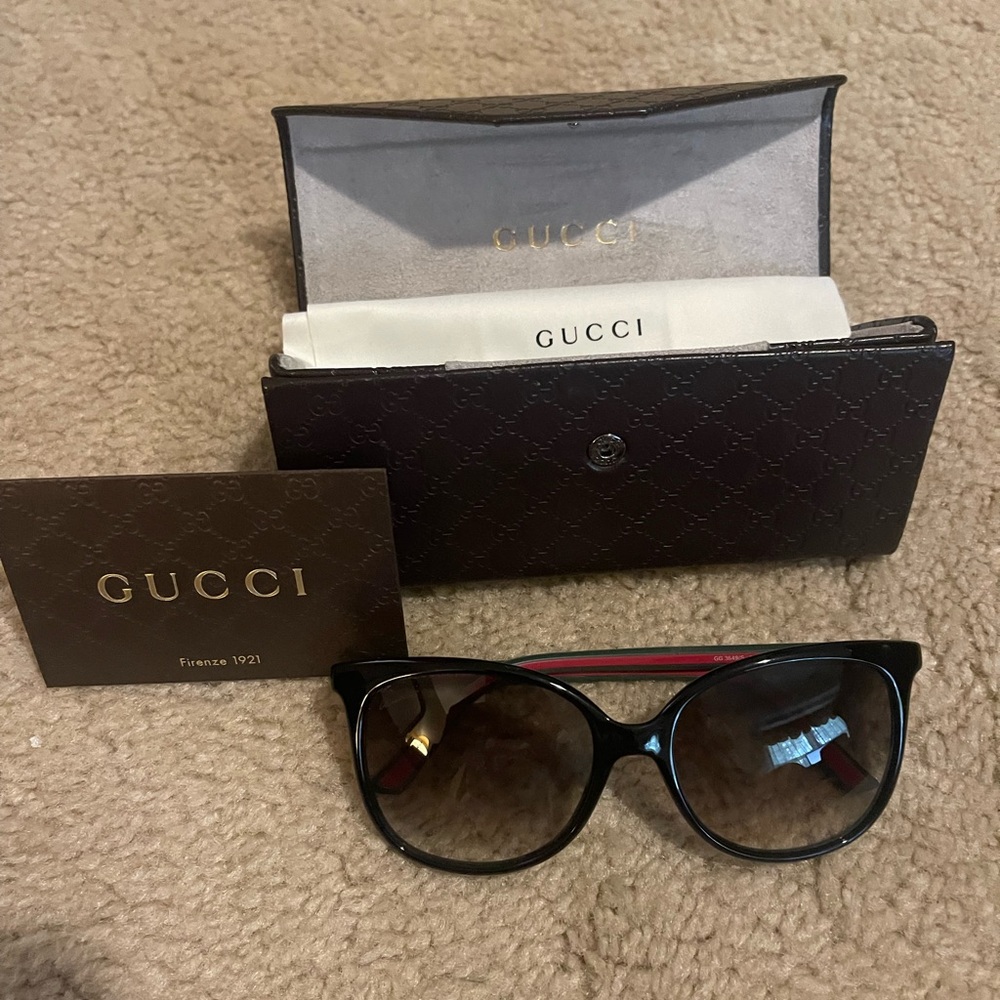 GUCCI SUNGLASSES NEW